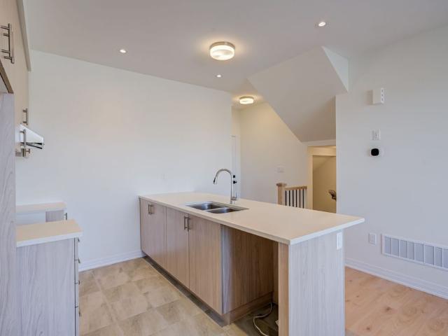 Townhouse for rent in Brampton, Golden Horseshoe