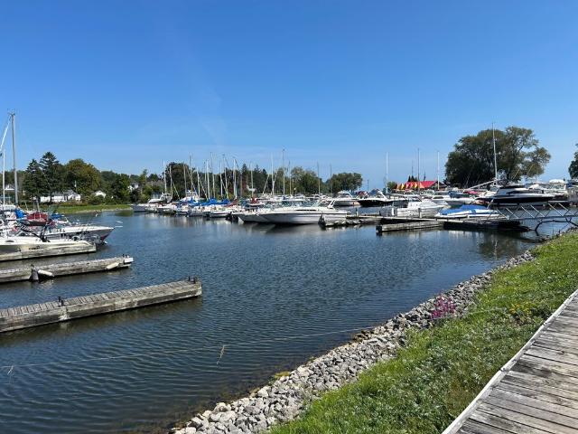 Apartment for rent in Durham, Ontario