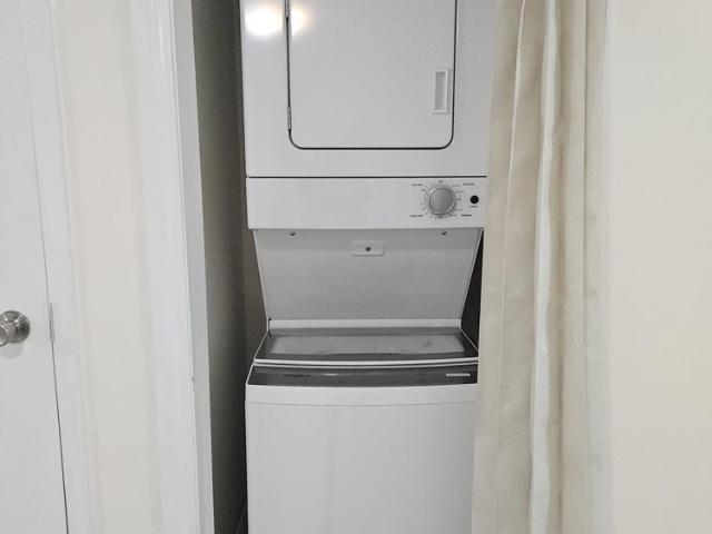 Apartment for rent in Whitby, Golden Horseshoe