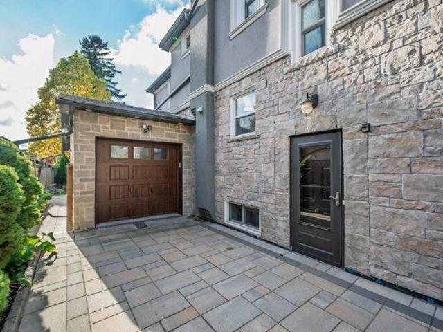 House for rent in Ancaster, Ontario