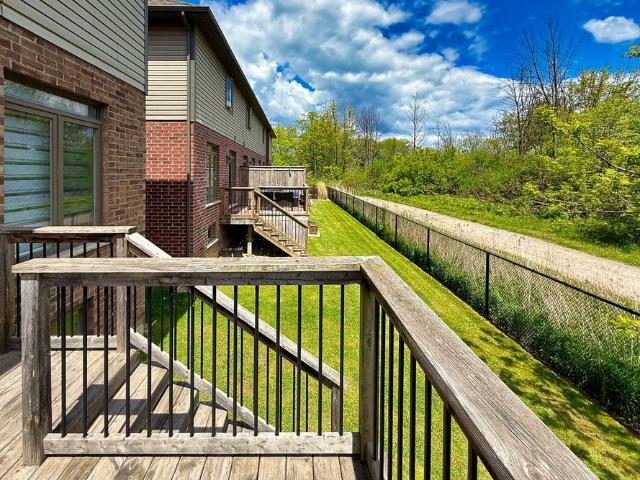 Townhouse for rent in Ancaster, Ontario
