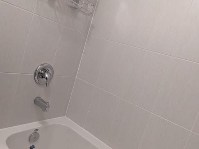 Townhouse for rent in Fieldgate, Shelburne