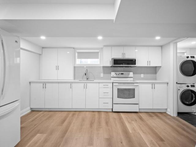 House for rent in Burlington, Golden Horseshoe