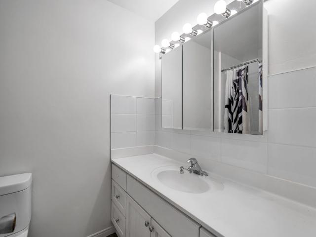 Apartment for rent in Lakeview, Oshawa