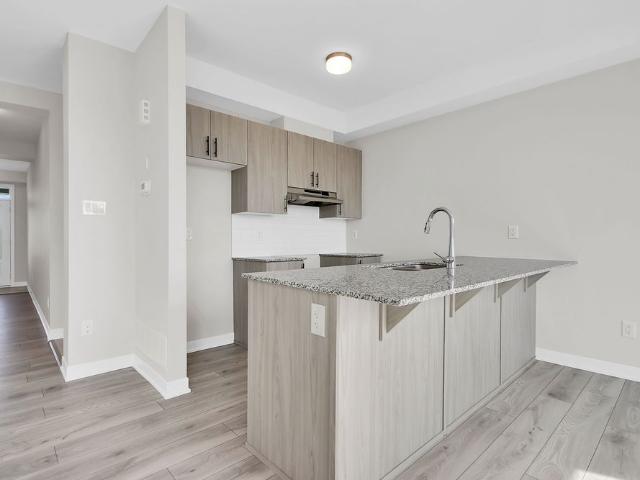 Townhouse for rent in Mulhurst Bay, Ontario
