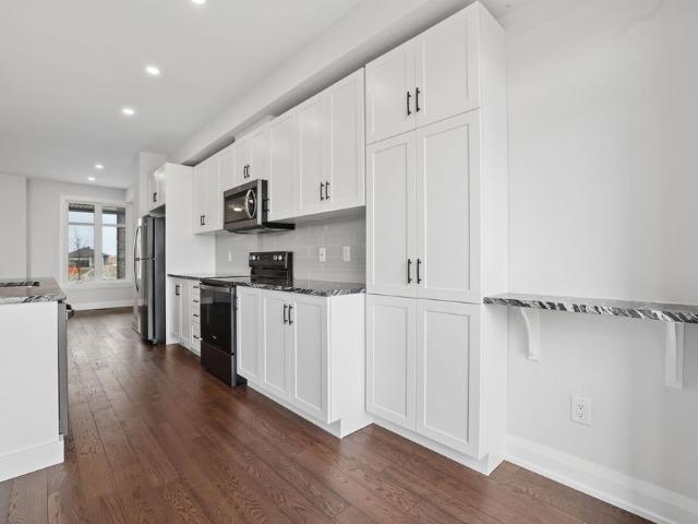 Townhouse for rent in Stittsville, Ottawa