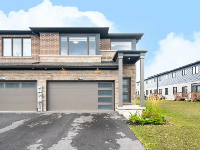 Townhouse for rent in Niagara Falls, Golden Horseshoe