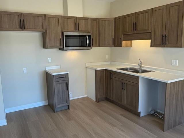 Townhouse for rent in Niagara Falls, Golden Horseshoe