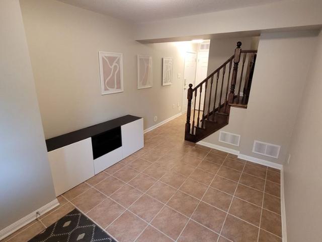 Townhouse for rent in Milton, Golden Horseshoe