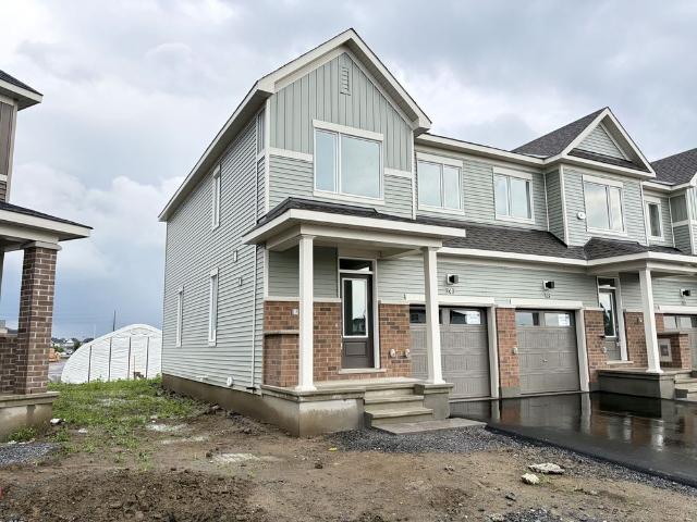Townhouse for rent in Mulhurst Bay, Ontario