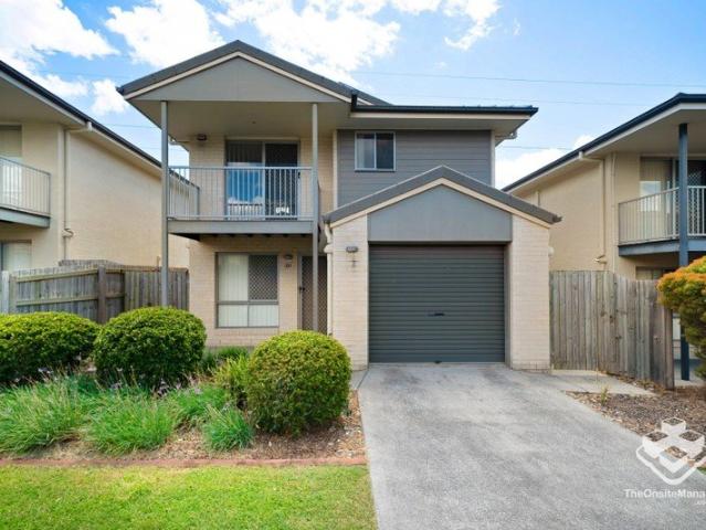Townhouse for rent in Toombul, Queensland