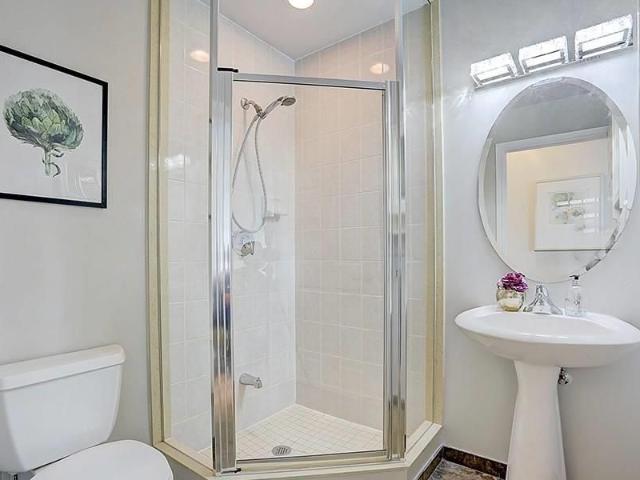 Apartment for rent in University—Rosedale, Toronto