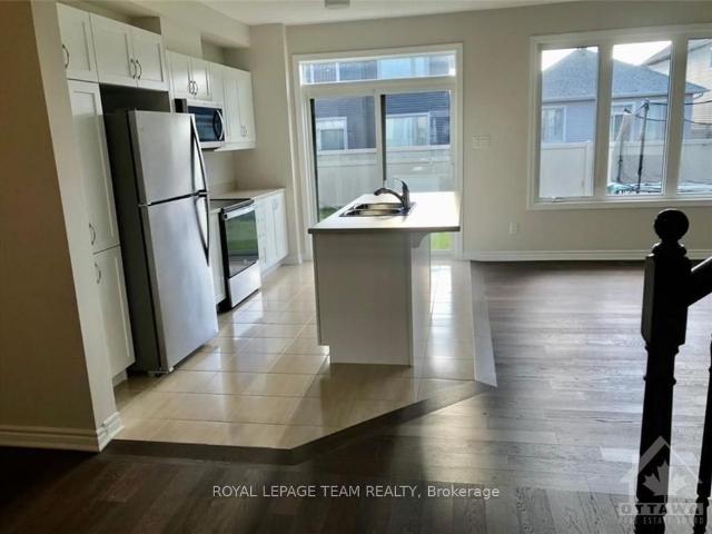Townhouse for rent in Blackstone South, Ottawa