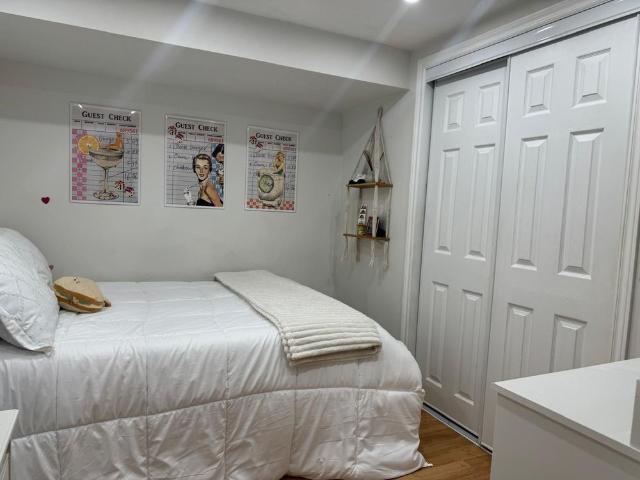 Townhouse for rent in Fifty Point, Hamilton