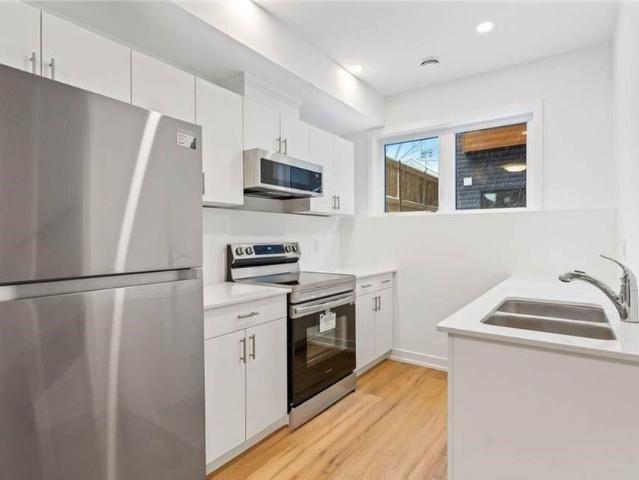 Apartment for rent in Welland, Golden Horseshoe