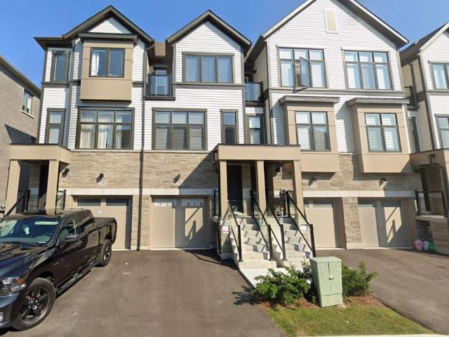Townhouse for rent in Durham, Ontario