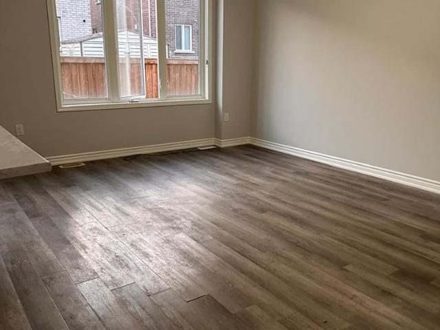 Townhouse for rent in Milton, Ontario