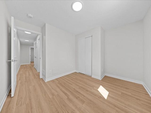 Apartment for rent in Hiawatha Park, Ottawa