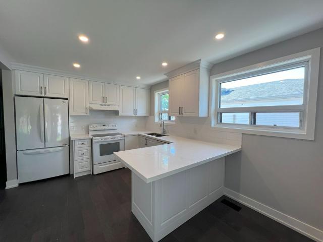 House for rent in Bay Ridges, Pickering