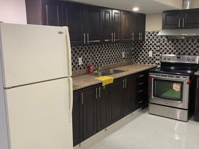 Room for rent in Mayfield Village, Brampton