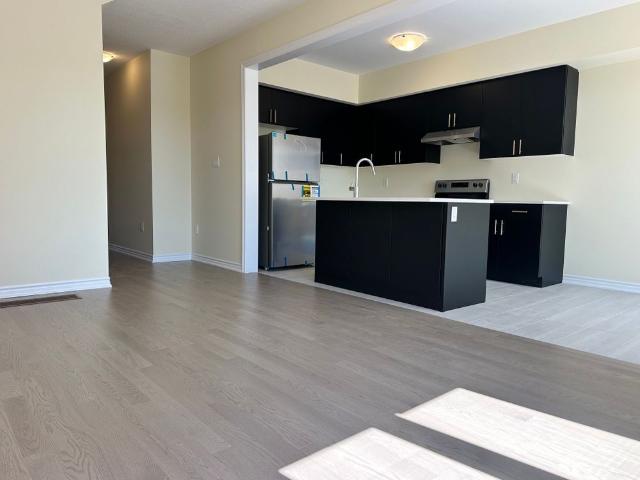 Townhouse for rent in County Of Brant, Ontario