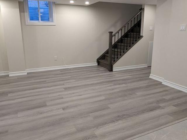 Room for rent in Whitby, Ontario