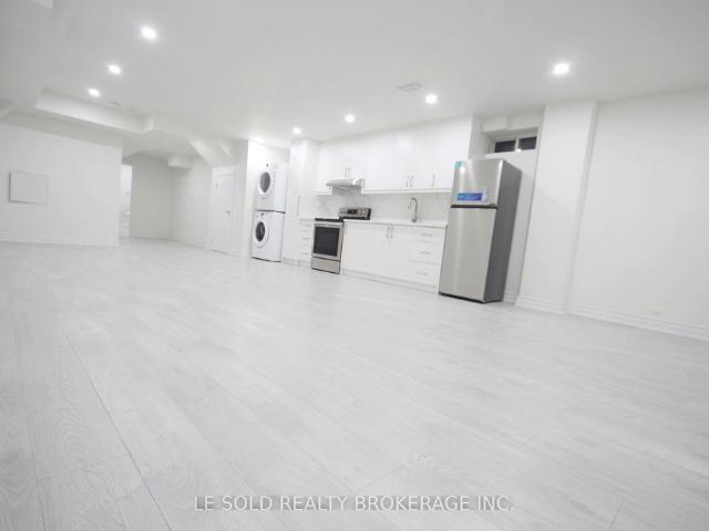 House for rent in Holland Landing, Golden Horseshoe