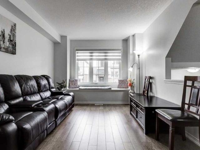 Townhouse for rent in Ancaster, Ontario