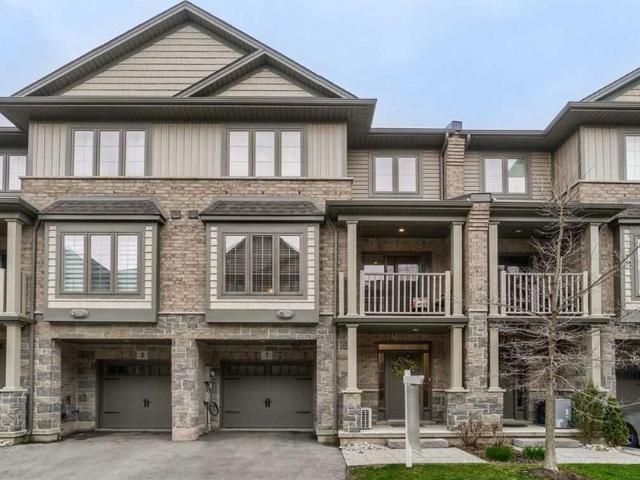 Townhouse for rent in Ancaster, Ontario