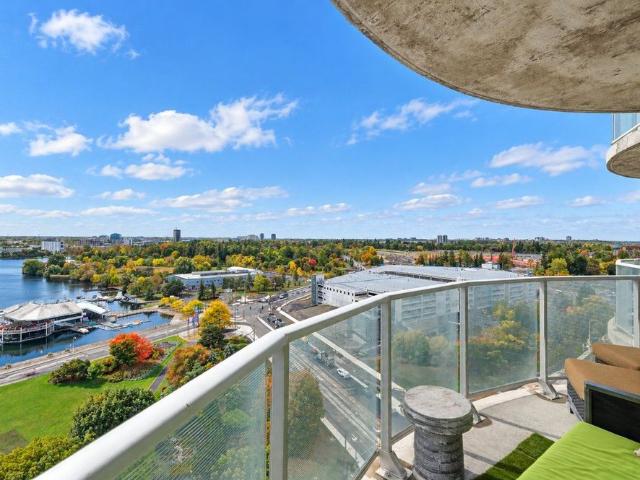 Apartment for rent in Little Italy, Ottawa
