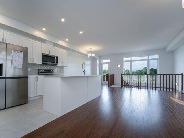 Townhouse for rent in Mulhurst Bay, Ontario