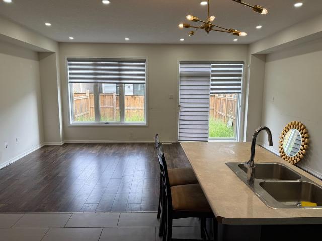 House for rent in Niagara Falls, Golden Horseshoe