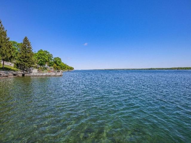 Apartment for rent in Elizabethtown, Ontario