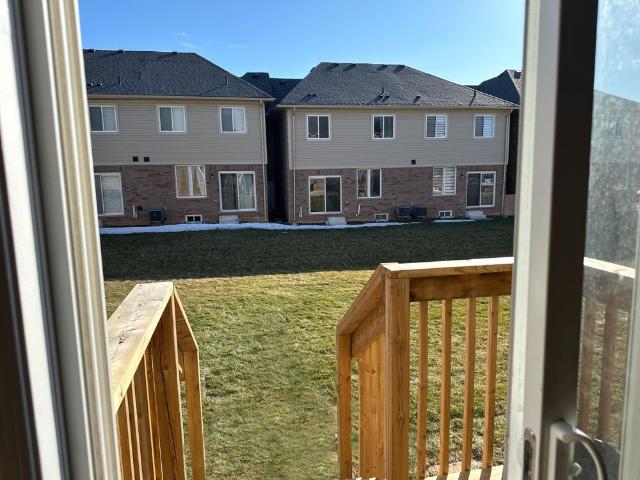 Townhouse for rent in Ancaster, Ontario