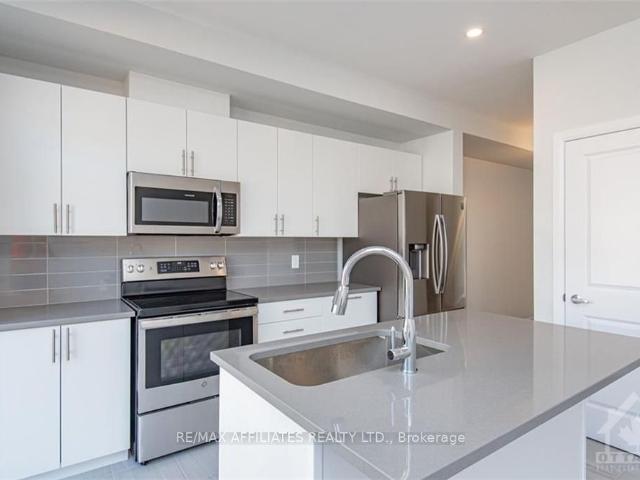 Townhouse for rent in Mulhurst Bay, Ontario