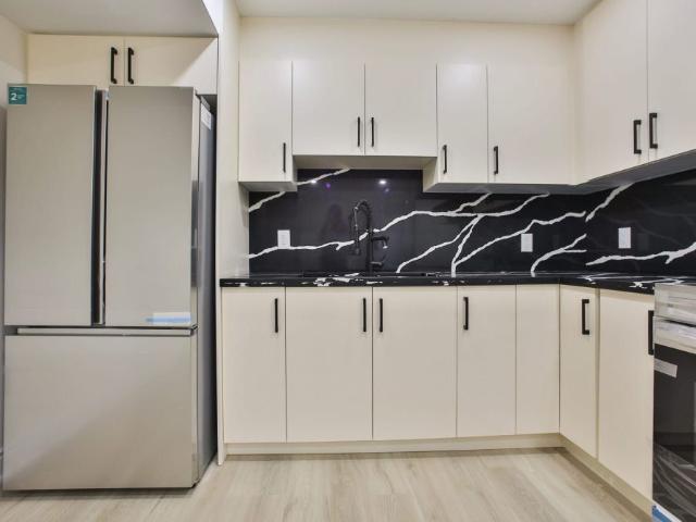Apartment for rent in Whitby, Golden Horseshoe