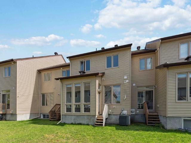 Townhouse for rent in Pathways at Findlay Creek, Ottawa