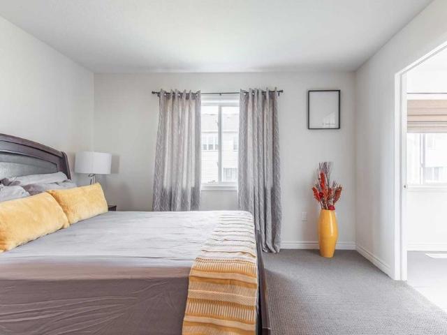 Townhouse for rent in Ancaster, Ontario