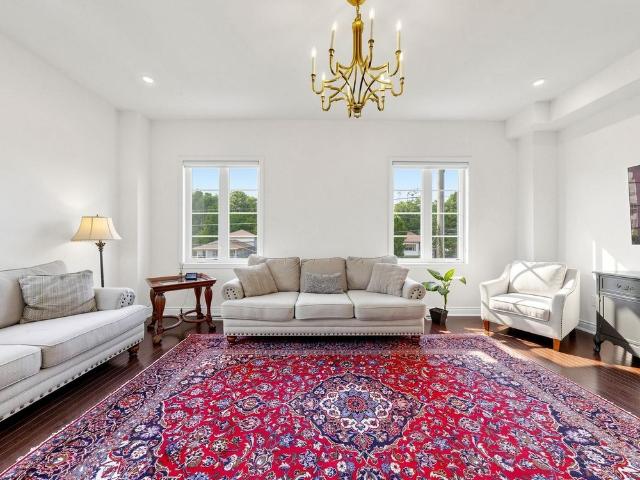 Townhouse for rent in Woodbridge, Vaughan
