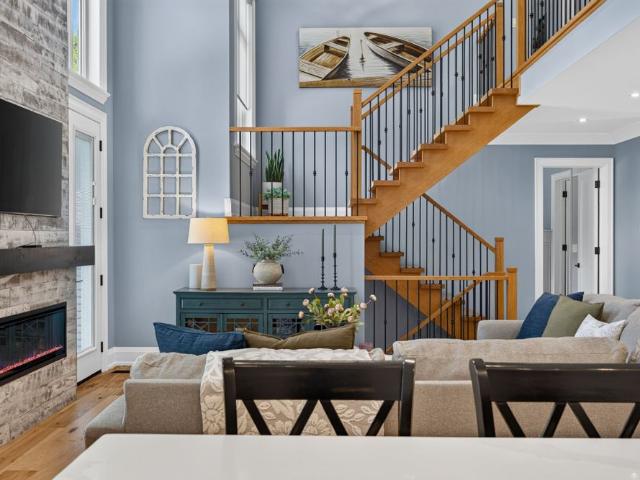 Apartment for rent in Mono, Central Ontario