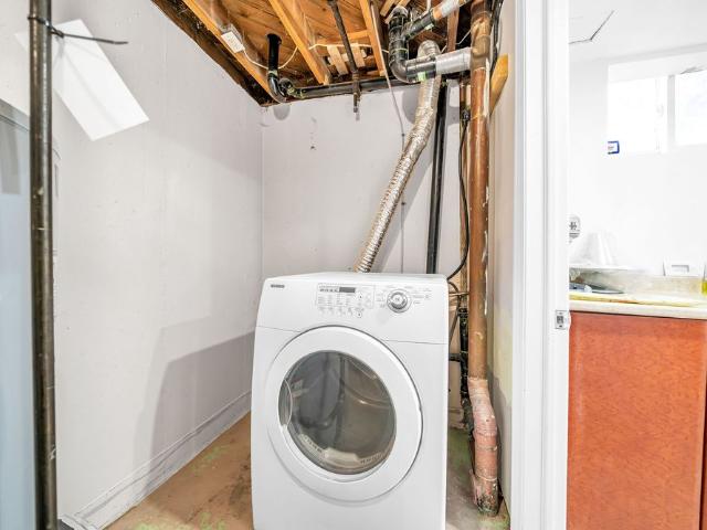 Room for rent in Pickering, Ontario