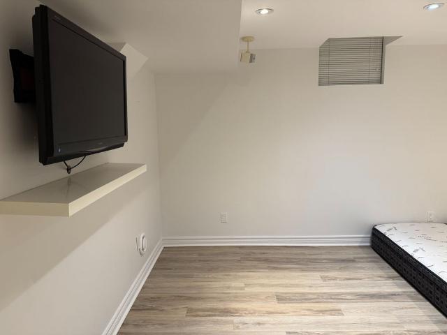 Apartment for rent in Wilcox Lake, Richmond Hill
