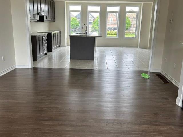 Townhouse for rent in Georgina, Ontario