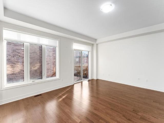 Townhouse for rent in Bradford West Gwillimbury, Ontario
