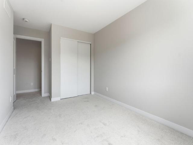Townhouse for rent in Mulhurst Bay, Ontario