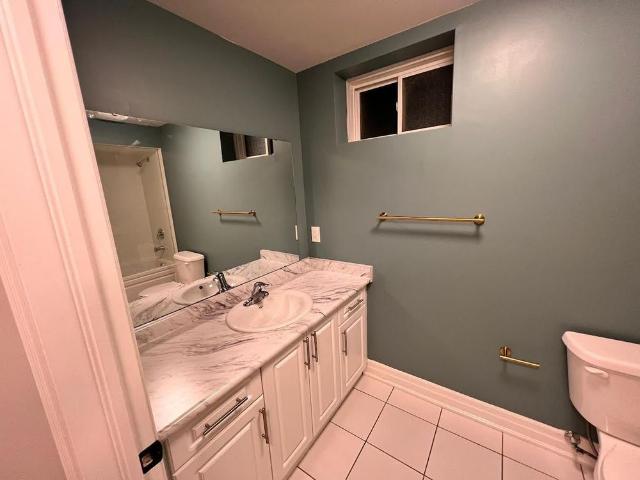 House for rent in Bradford West Gwillimbury, Central Ontario