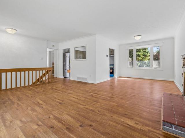 House for rent in Oakville, Golden Horseshoe