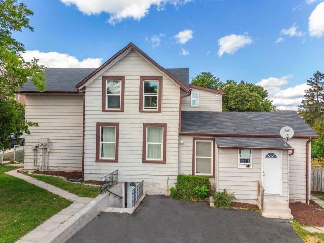 House for rent in Bradford West Gwillimbury, Central Ontario