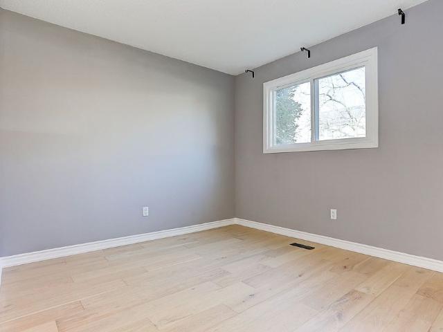 Apartment for rent in Richmond Hill, Golden Horseshoe