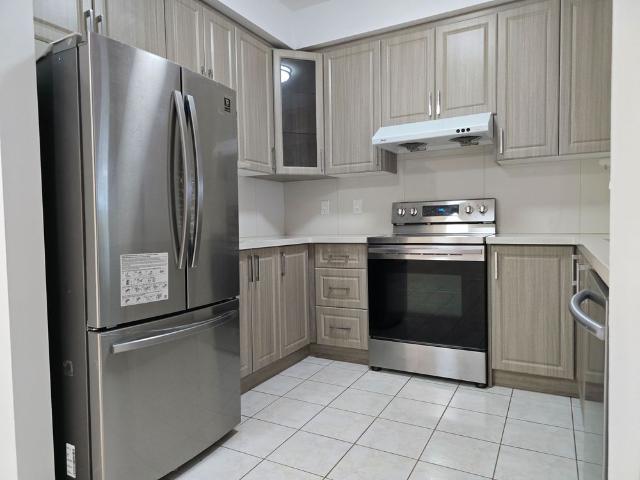 Townhouse for rent in Scarborough Southwest, Toronto